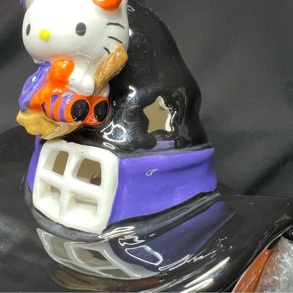Blue Sky ClayWorks Hello Kitty Kuromi Halloween Jack OLantern Witch Candle House - Picture 6 of 12